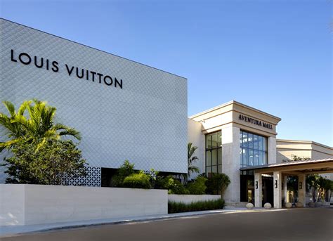 aventura louis vuitton